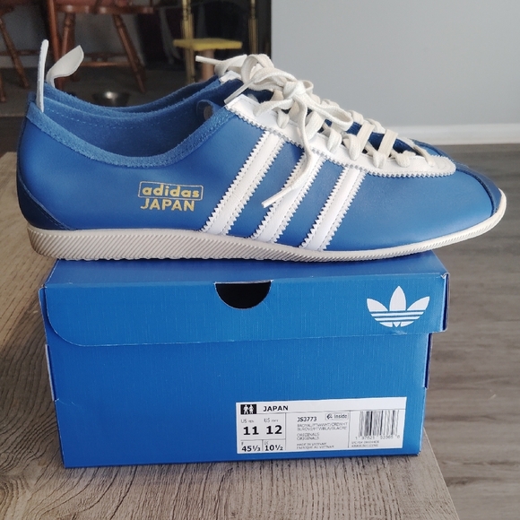 Adidas Men's Blue and White Sneakers - Picture 4 of 6